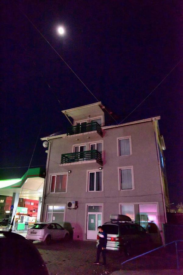 Pensiunea La Safari Németvásár Kültér fotó